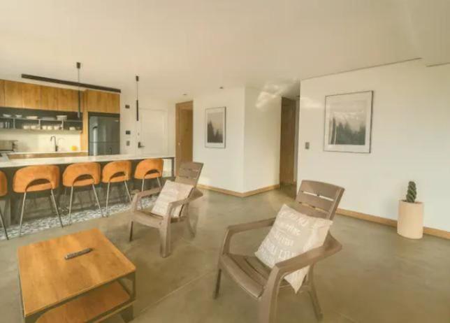Poblado, hermoso apartamento 4 habitaciones y jacuzzi Medellin - Apartamento - 19