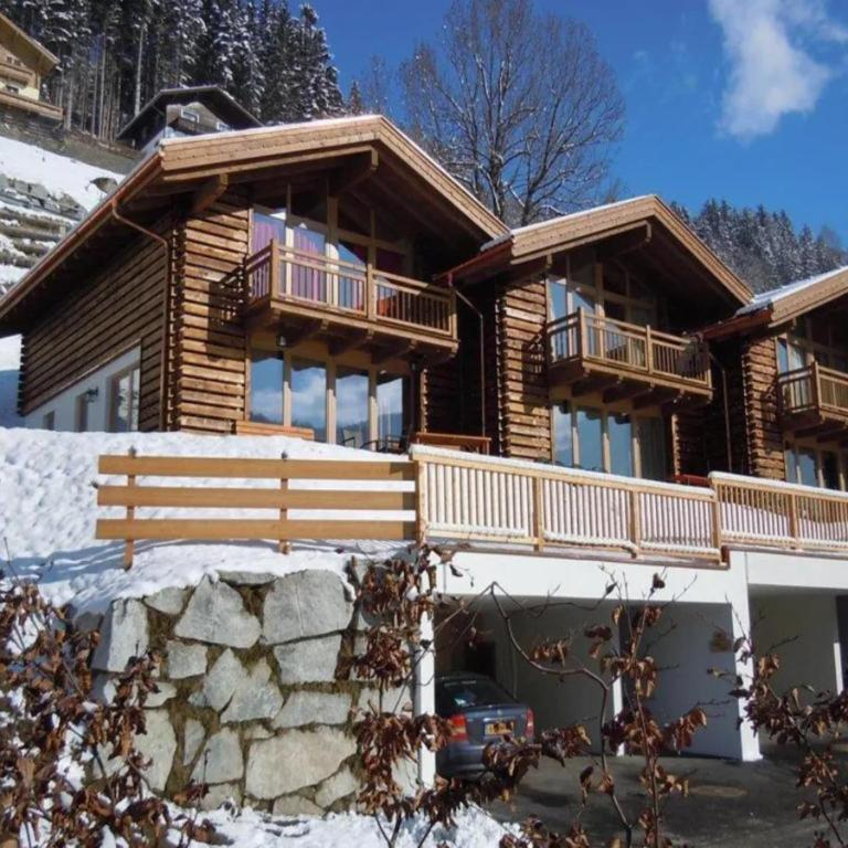Alpine Chalet with Balcony & Sauna - Ferienhaus mit 4 Zimmern - 22