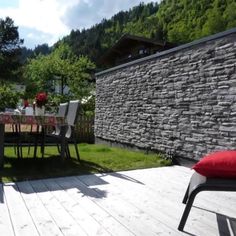 Sunlit Alpine Apartment in Neukirchen - Ferienhaus mit 3 Schlafzimmern - 38