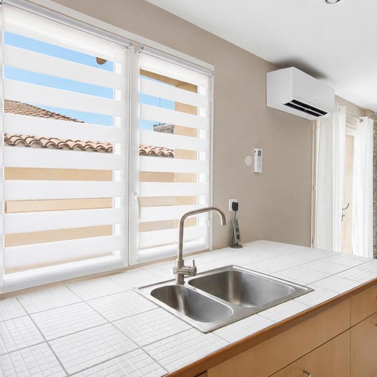 Maison T4 Vias, terrasse & vue toits - Villa 3 Chambres - 25