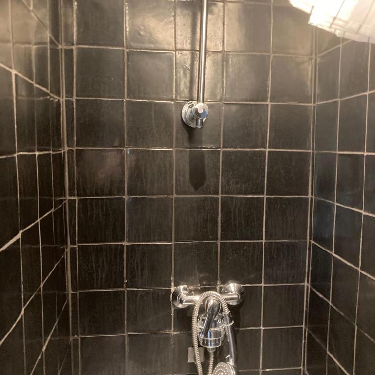 Grand studio 35m2 lumineux et étonnamment calme à 10 mètres du métro Avron et à seulement 3 minutes à pied de Nation - Apartamento de 1 dormitorio - 7