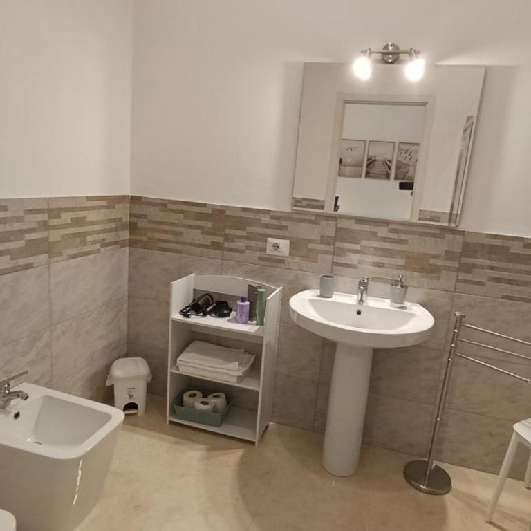 Alghero Romantic - Camera Matrimoniale con Bagno Privato - 4
