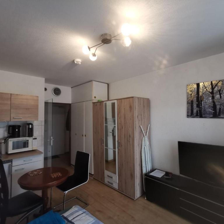 nähe U-Bahn U3, 15 min Zentrum - Apartment mit 1 Schlafzimmer - 1
