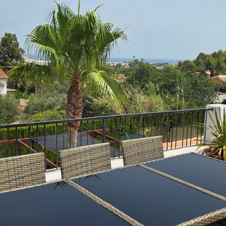 Villa Celi: Sea- & Mountain view, peaceful & comfortable. - Villa mit 3 Schlafzimmern - 50