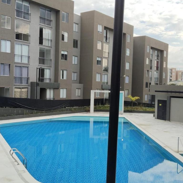 Apartamento cerca a la clínica Médicadiz y al parque deportivo en la ciudad de Ibagué - One-Bedroom Apartment - 21