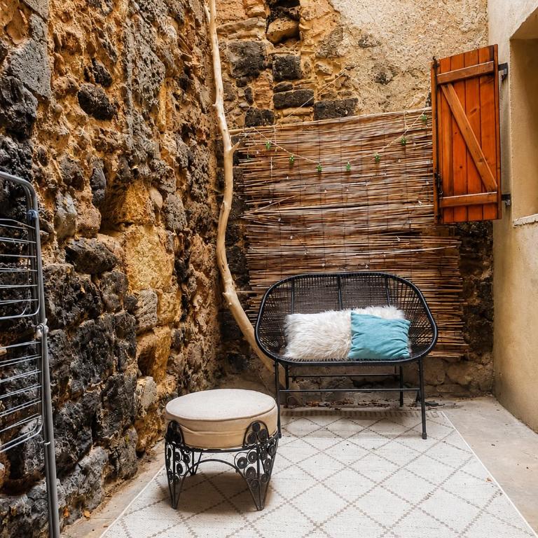 Joïa -Patio Grand Studio 38 m carré au cœur de Marseillan - Appartement 2 Chambres - 10