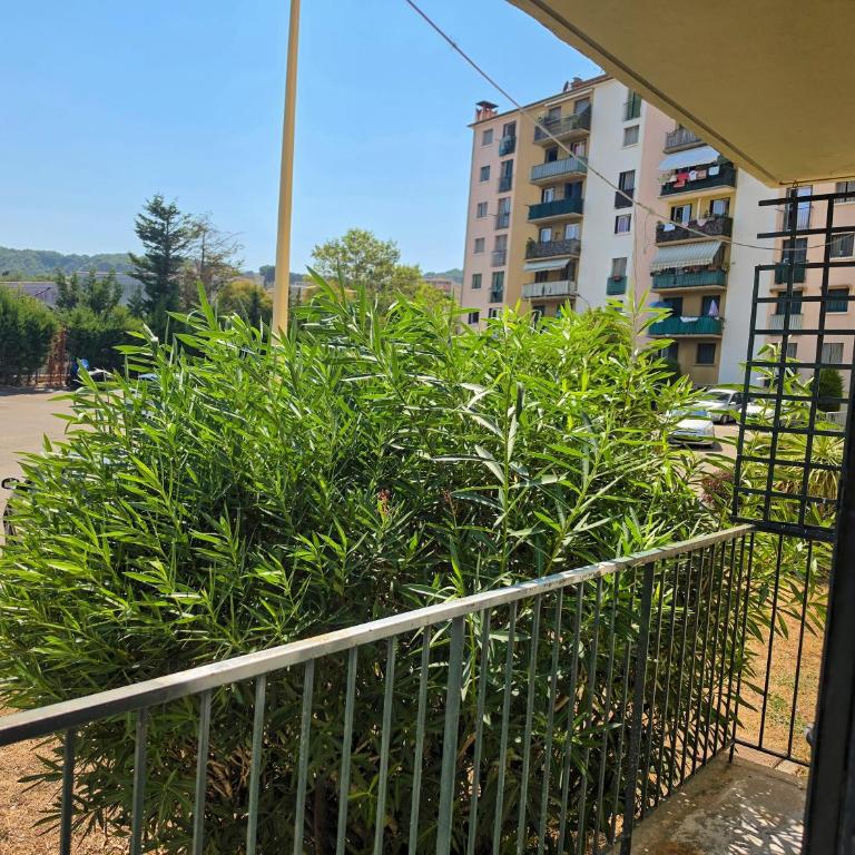 Renovated 3-room apartment with parking - Apartamento de 2 dormitorios - 17
