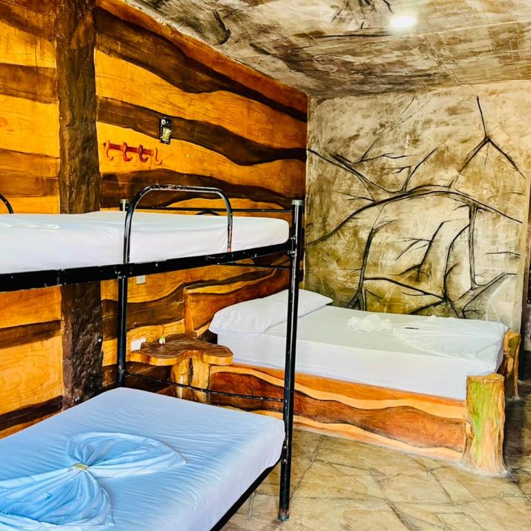 Hestia Finca Hotel - Classic Quadruple Room - 4