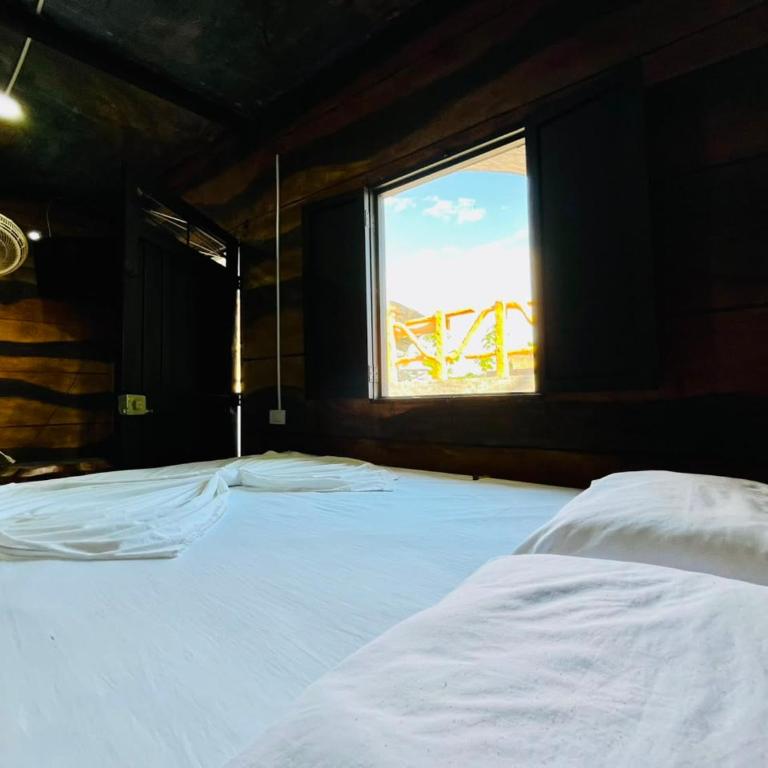 Hestia Finca Hotel - Classic Quadruple Room - 4