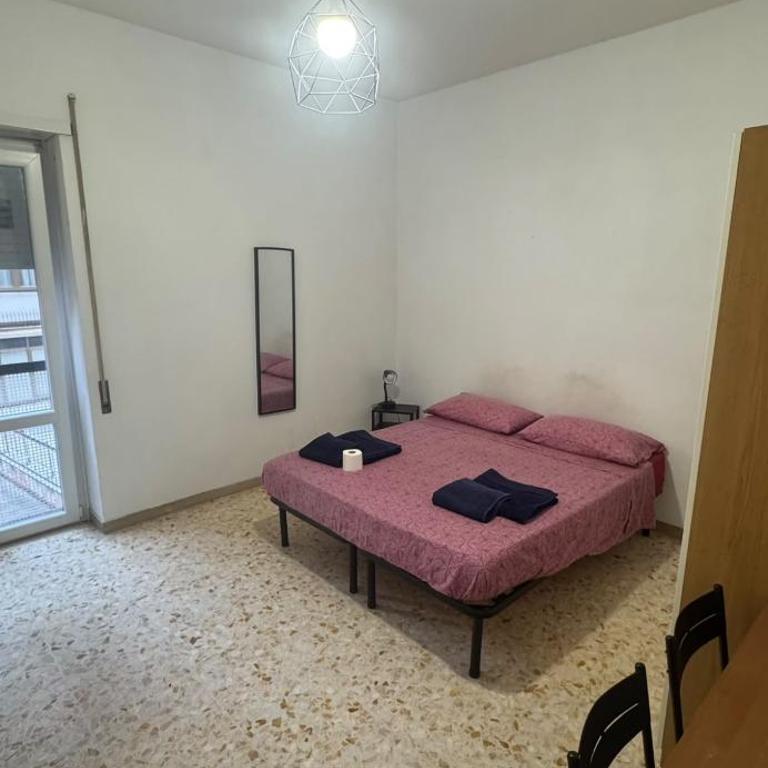 Palm Rooms - Doppelzimmer mit Gemeinschaftsbad - 2