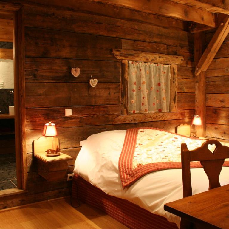 Chalet-Hôtel Neige et Roc, The Originals Relais - La Ferme des Fontany Chalet - 3