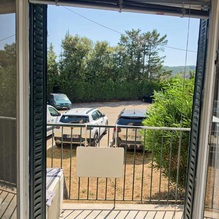 Renovated 3-room apartment with parking - Apartamento de 2 dormitorios - 15