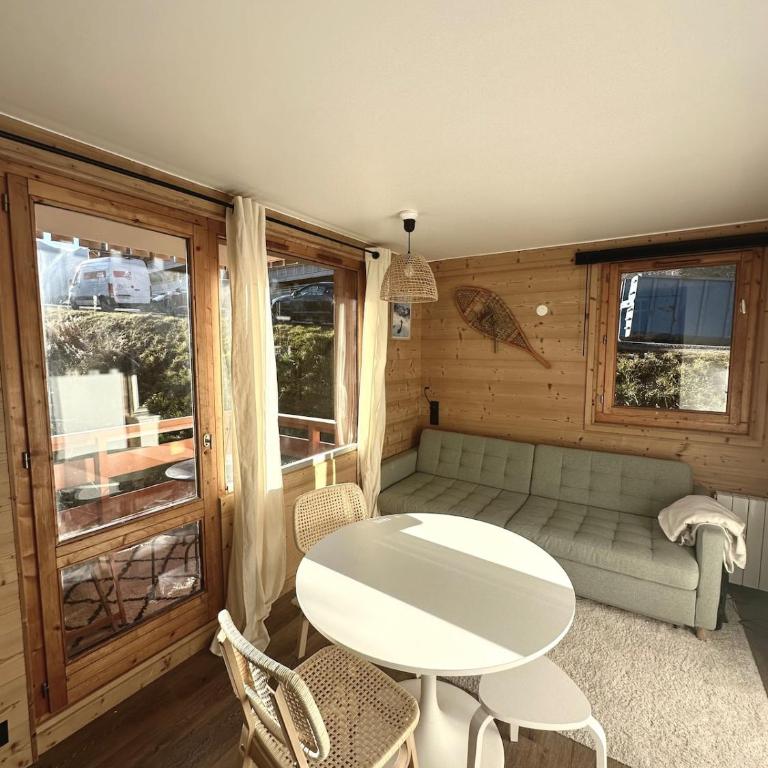 Méribel Mottaret with Sun, Ski and View - One-Bedroom Apartment - 2