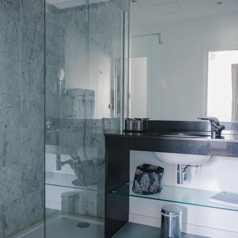Le Manoir Hotel, BW Signature Collection - Prestige King Room with Shower - Non-Smoking - 4