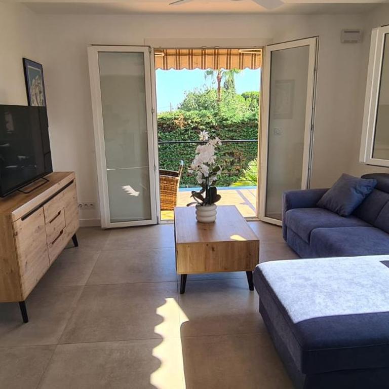 JOLI 3 PIECES SPACIEUX REFAIT a NEUF AVEC 2 BELLES TERRASSES - Appartement 2 Chambres - 2