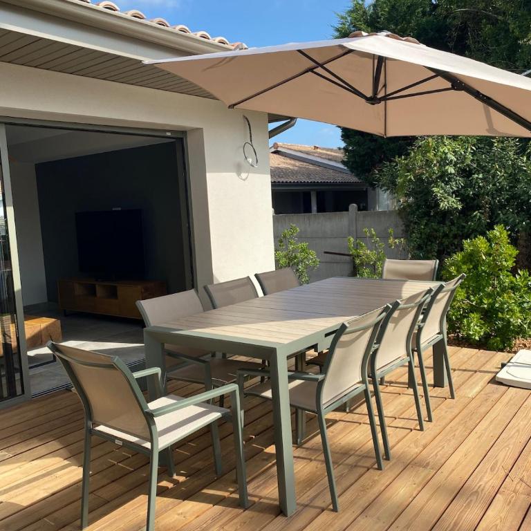 Villa La Girondoise avec piscine chauffée - Villa 3 Chambres - 9