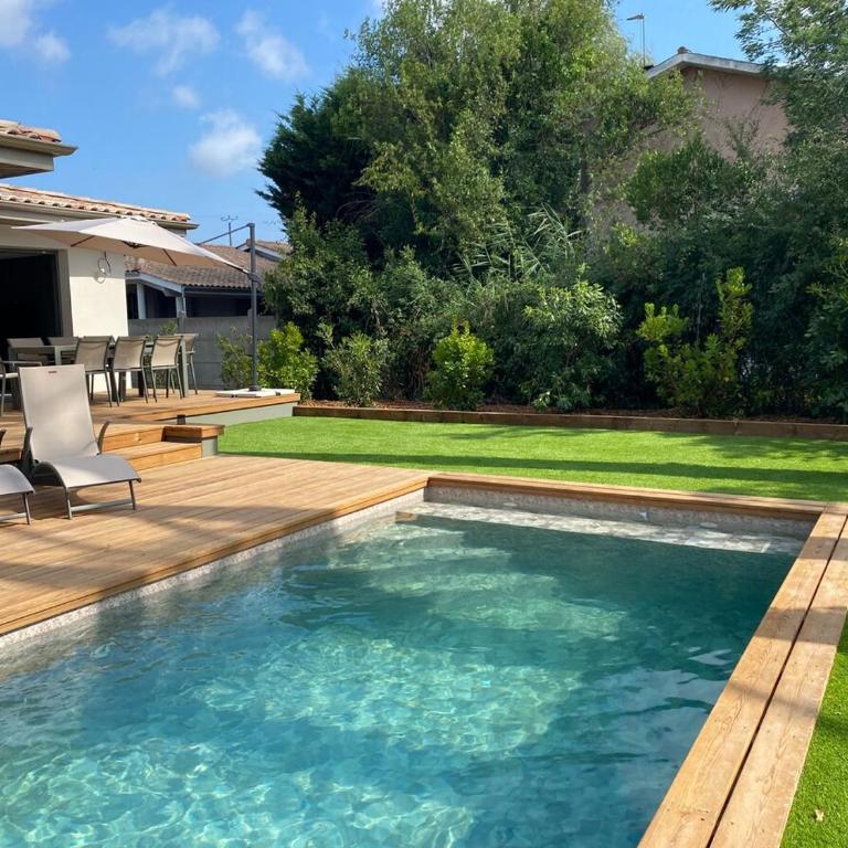Villa La Girondoise avec piscine chauffée - Villa 3 Chambres - 21