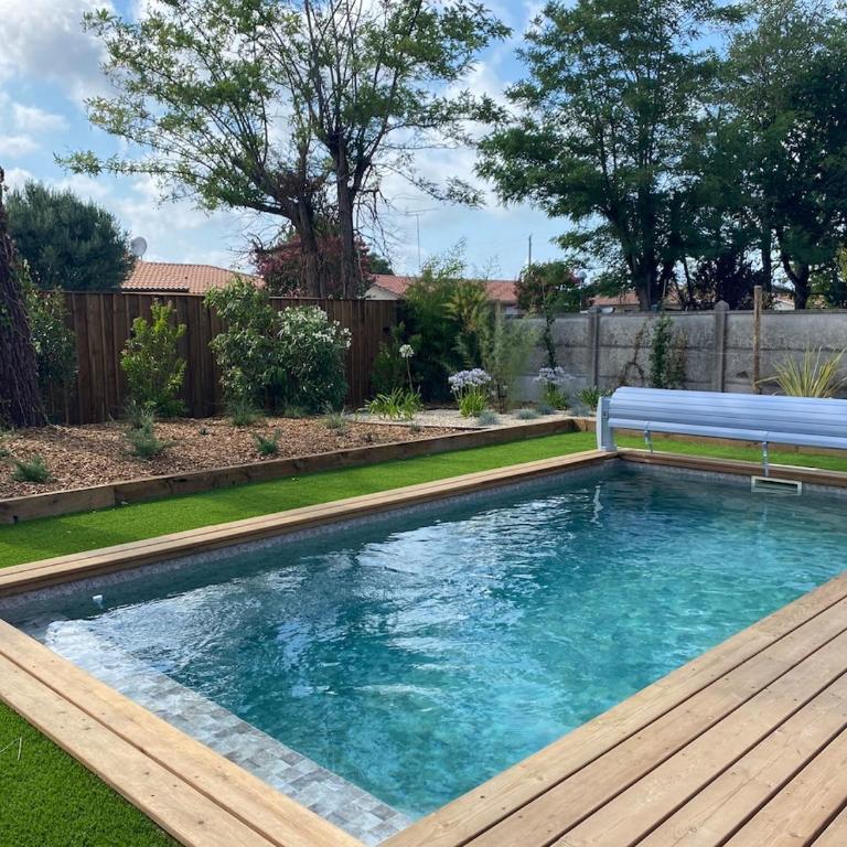 Villa La Girondoise avec piscine chauffée - Villa 3 Chambres - 22