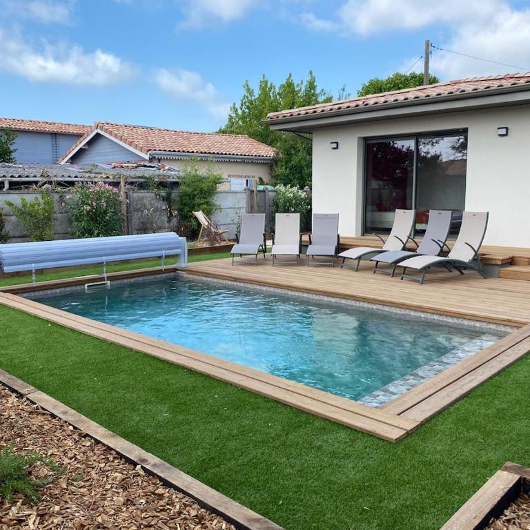 Villa La Girondoise avec piscine chauffée - Villa 3 Chambres - 39