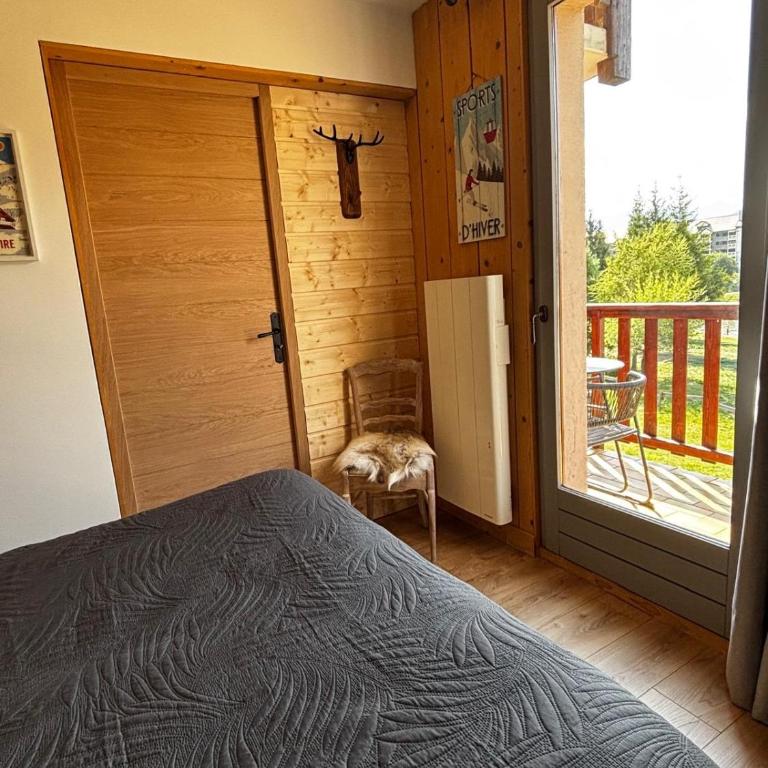 Appartement 3 chambres-pied des pistes-63 m2-8 personnes - Appartement 2 Chambres - 10