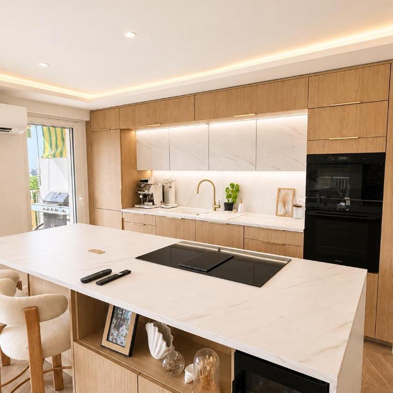 MAGNIFIQUE 3 PIÈCES 80m2 ANTIBES AVEC PISICINE - Appartement 2 Chambres - 3