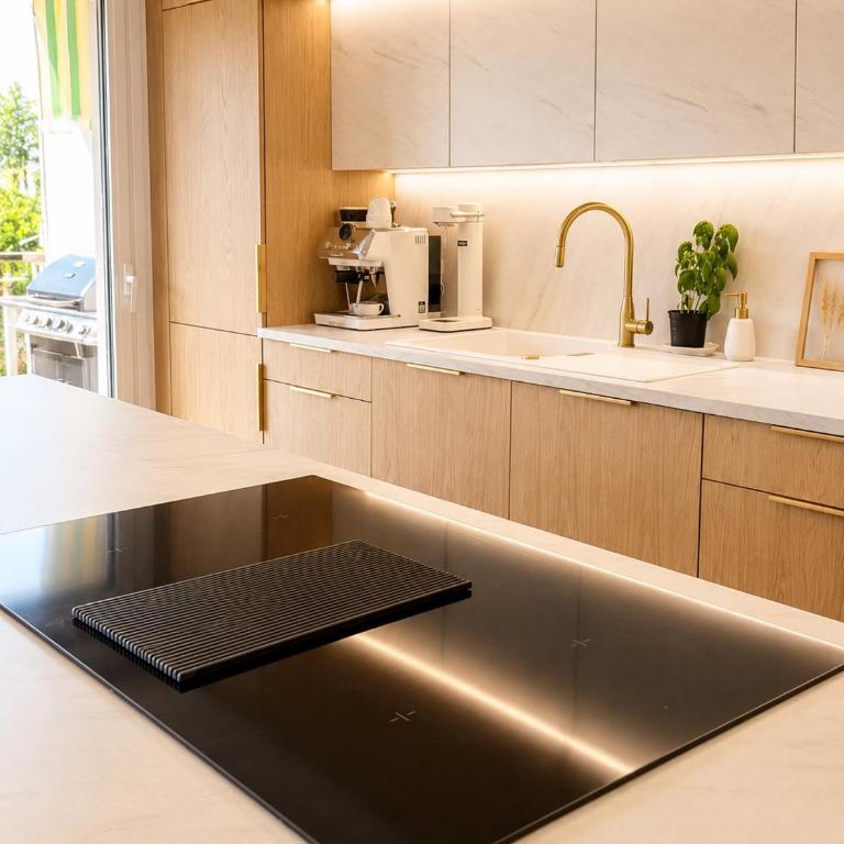 MAGNIFIQUE 3 PIÈCES 80m2 ANTIBES AVEC PISICINE - Appartement 2 Chambres - 9