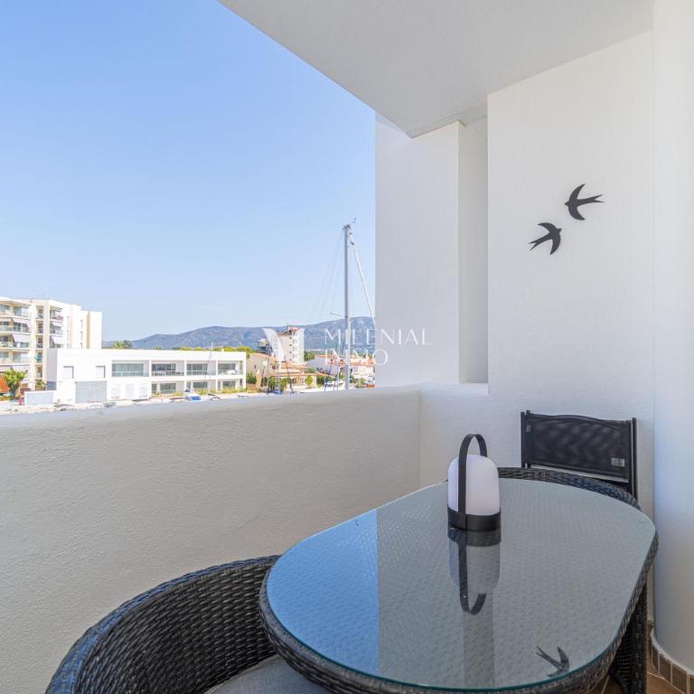 Milenial Immo - Exclusivo apartamento con piscina y vistas al canal - Apartamento de 1 dormitorio con vistas - 14