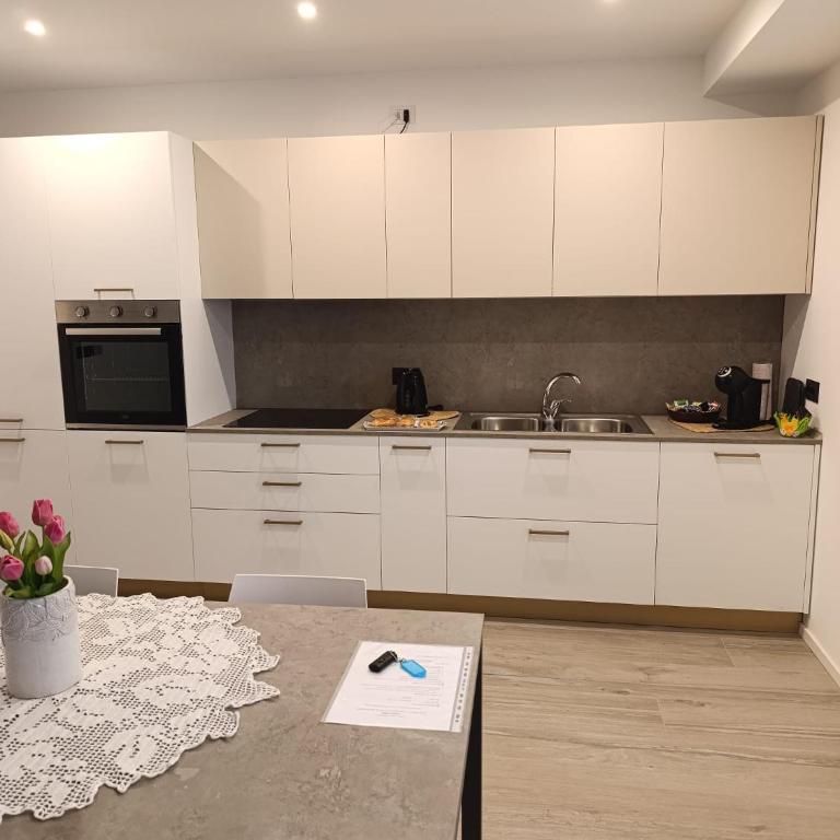 Appartamento Casa Luisa - Appartamento con 2 Camere da Letto e Balcone - 7