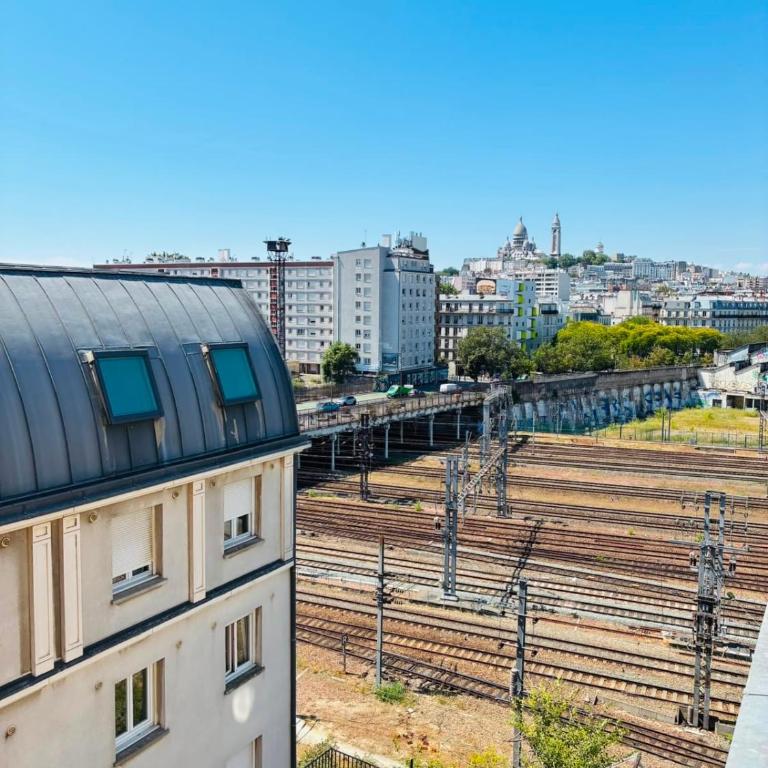 2 pièces lumineux - métro 2 min - Paris 18e - Appartement 2 Chambres - 9