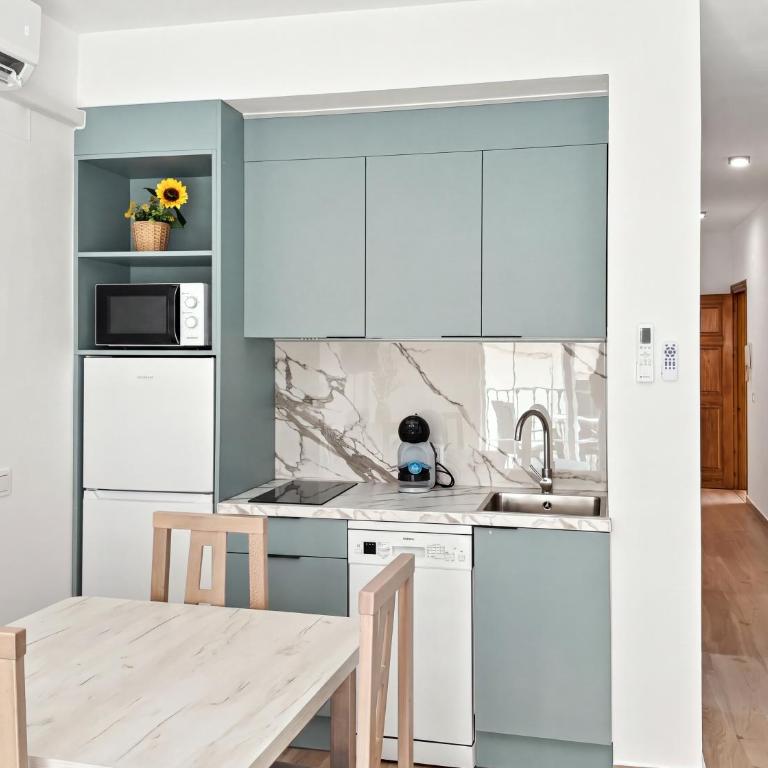 Apartamento luminoso en la Carihuela, Calle el Bulto - Apartamento de 1 dormitorio - 13