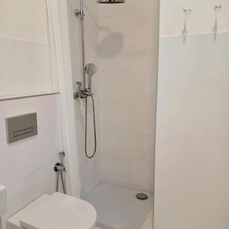 VICTORIA'S HOUSE SANREMO Apartment in a villa with a sea view, 200 m from a bike path - Apartment mit 1 Schlafzimmer - 3