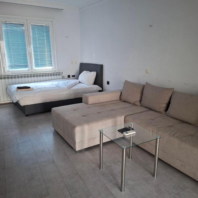 Private Villa with Rooftop pool - Three-Bedroom Villa - 5