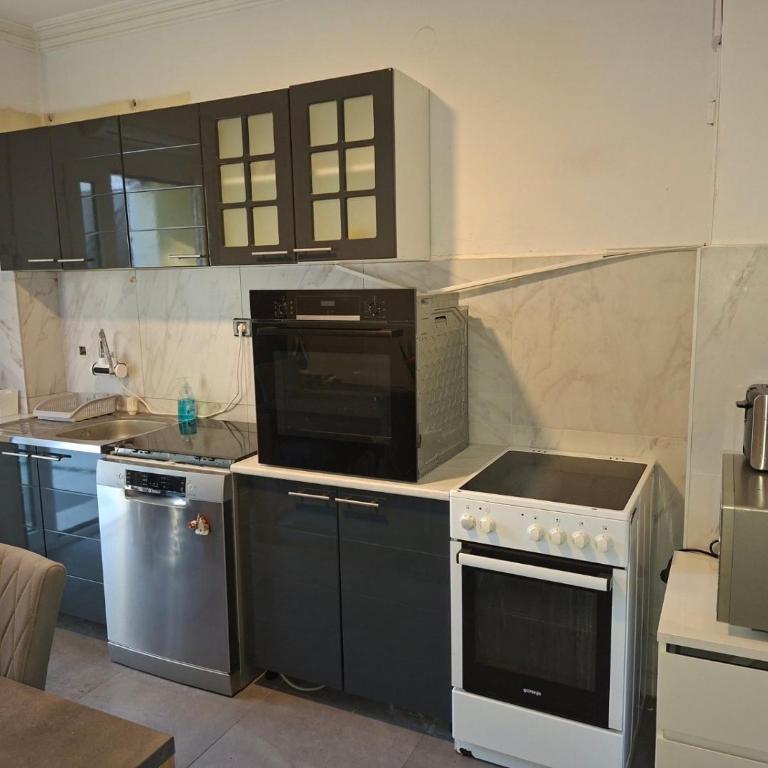 Private Villa with Rooftop pool - Three-Bedroom Villa - 18