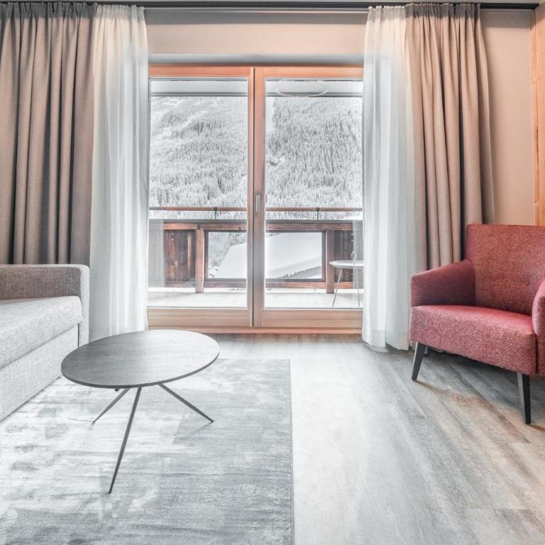 Hotel Astrid mit Panoramapool & inklusive JokerCard - Junior Suite mit Balkon - 3
