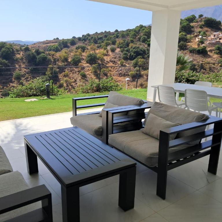Estepona Holiday Hills - Apartamento de 2 dormitorios con vistas al jardín - 4