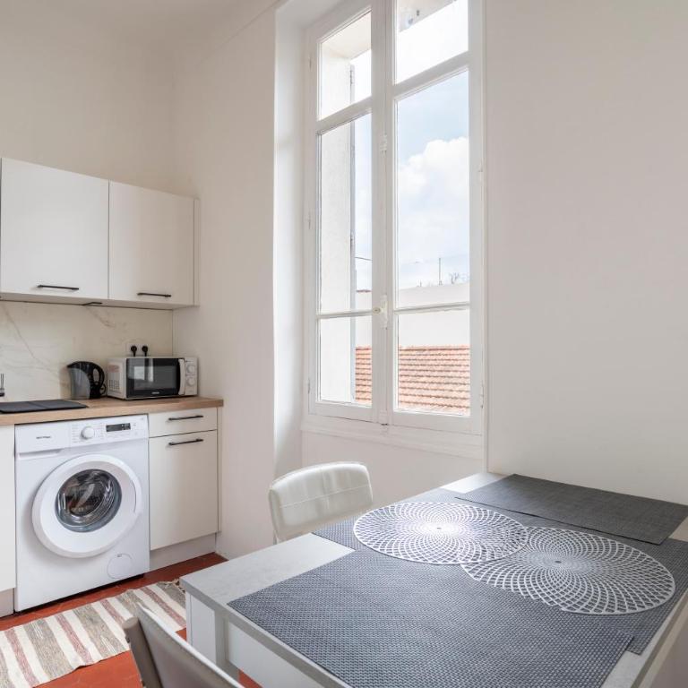 LES TOMETTES D'ANTAN avec balcon en plein Cannes - Appartement 1 Chambre avec Balcon - 19