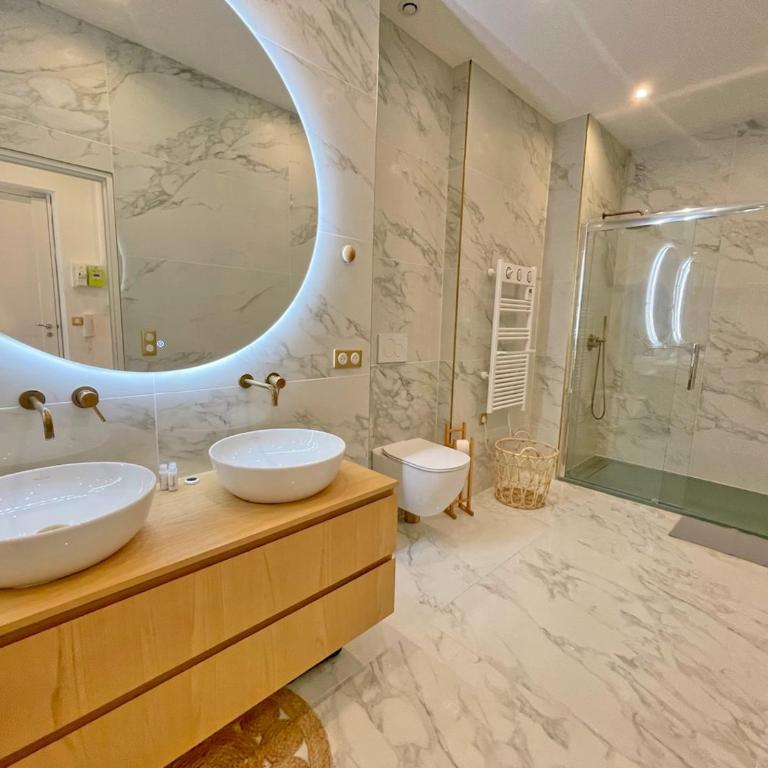 Apartment in Carré D'or near Promenade des Anglais - Appartement 3 Chambres - 12
