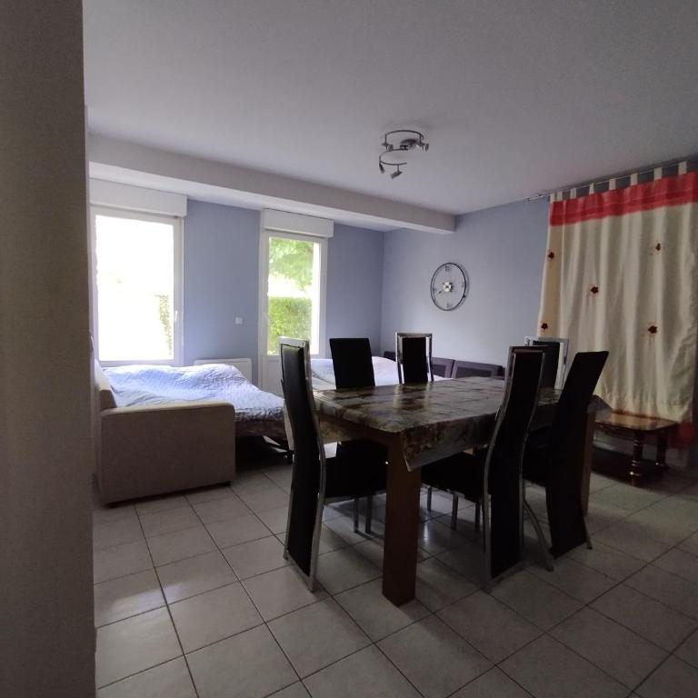 Appartement direct disney - One-Bedroom Apartment with Garden View - 5