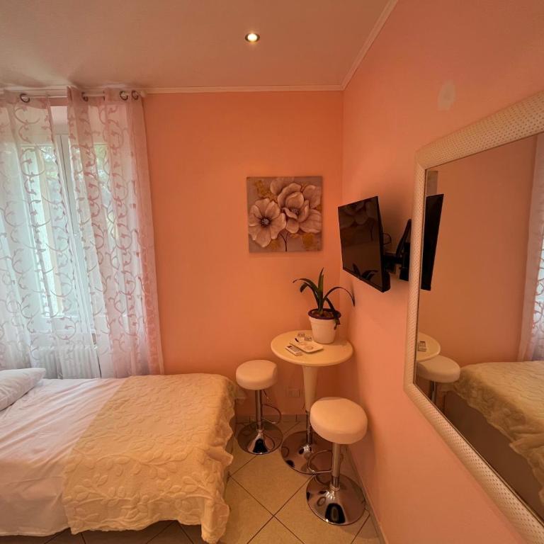 Le Palme Di Como - Twin Room - 4