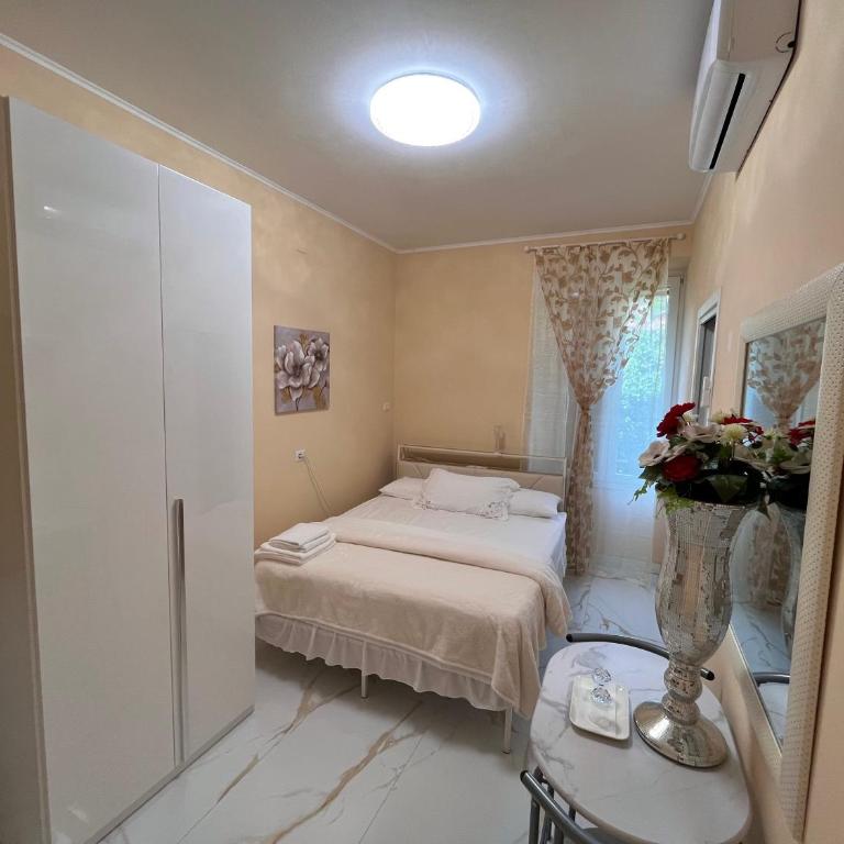 Le Palme Di Como - Deluxe King Room - 2