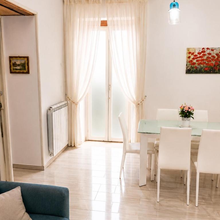 Al Teatro Verdi Luxury Apartment - Central e near the Sea - Apartamento Superior - 15