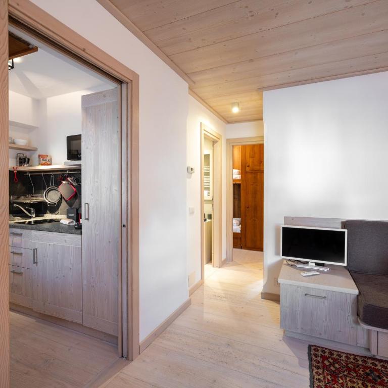 Casa di Gio, close to the center with balcony and beautiful views - Appartamento con 2 Camere da Letto e Balcone - 9