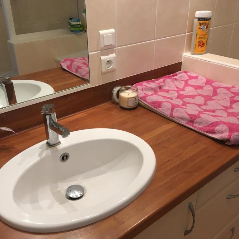 L'Hysope Gap, Maison d'hôtes contemporaine avec vue - Chambre Lit Queen-Size avec Salle de Bains Commune - 3
