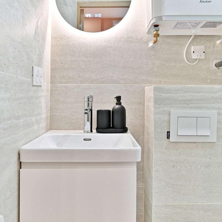 Central, cozy and air-conditioned - Paris 17 - Studio - 18