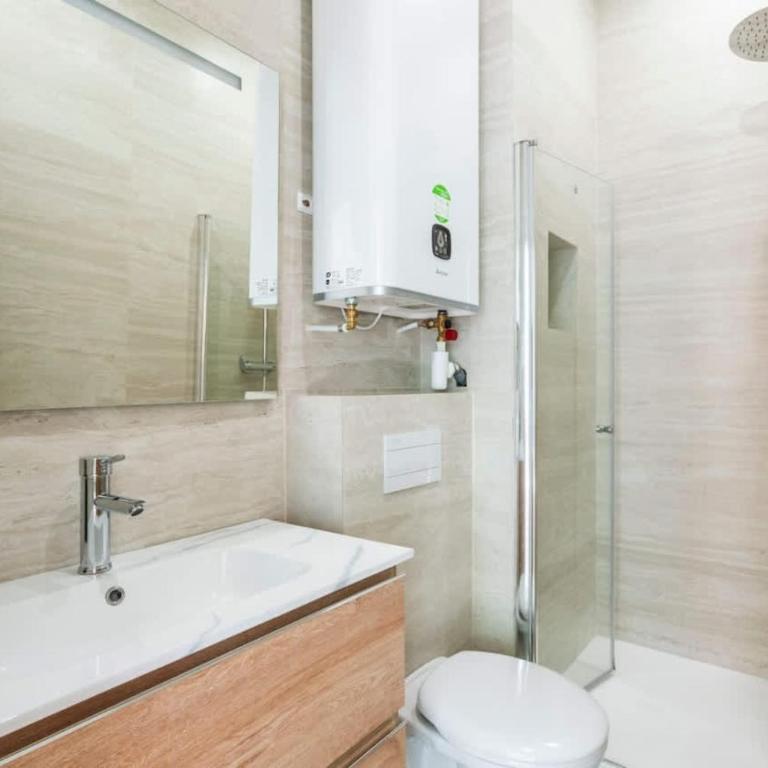 Elegant 2-room air-conditioned apartment - Paris 17 - Appartement - 8