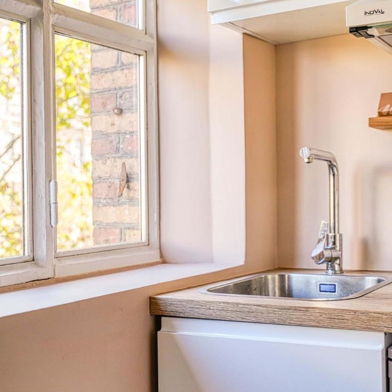2-Bedroom Air-Conditioned Apartment in the Heart of Paris 17th - Appartement - 13