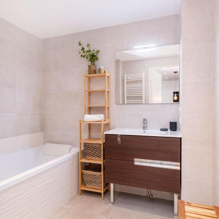 Bel appartement entre Confluence et Perrache - Apartamento de 1 dormitorio - 4