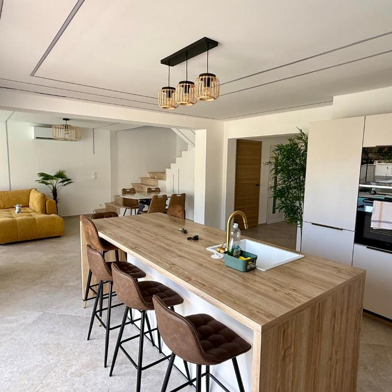 Magnifique villa moderne Piscine privée, À 900m de la mer, 8 couchages, 4 chambres, 2SDB, 2wc, Parking - Villa avec Piscine Privée - 9