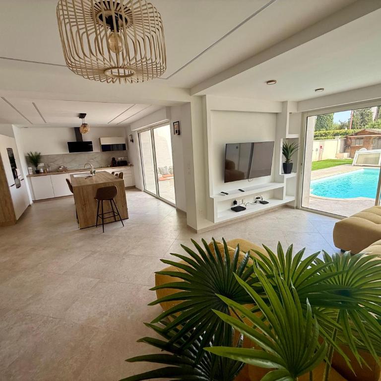 Magnifique villa moderne Piscine privée, À 900m de la mer, 8 couchages, 4 chambres, 2SDB, 2wc, Parking - Villa avec Piscine Privée - 16