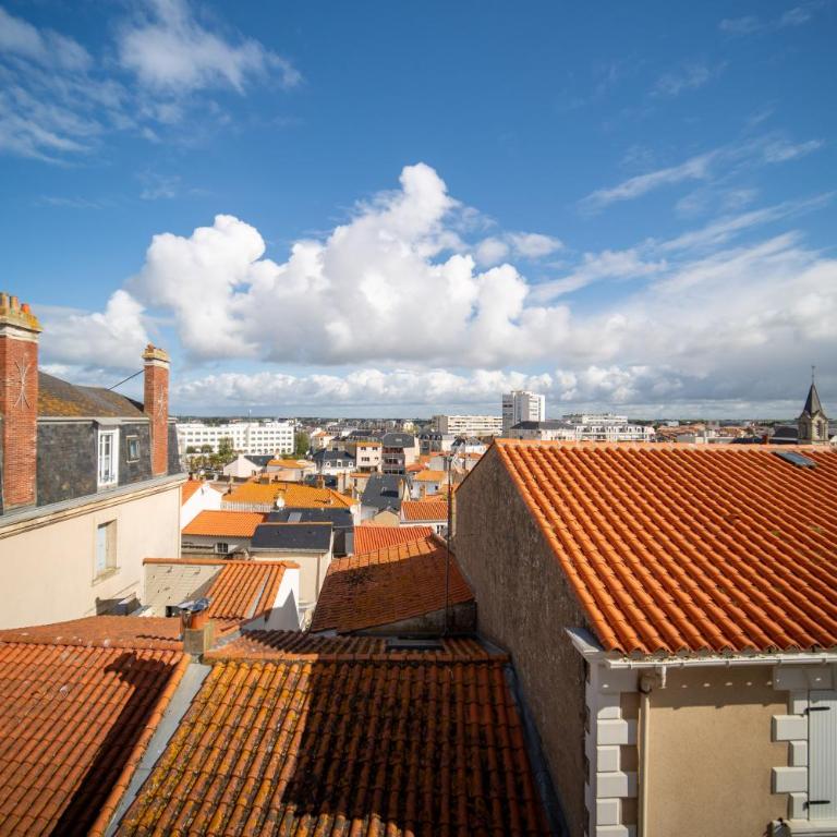 Hôtel Arc en Ciel et SPA Les Sables d'Olonne - Chambre Cosy - 9
